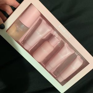 Kylie skin by Kylie Jenner mini skincare kit